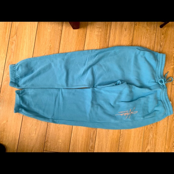 Hollister Joggers - Picture 1 of 2